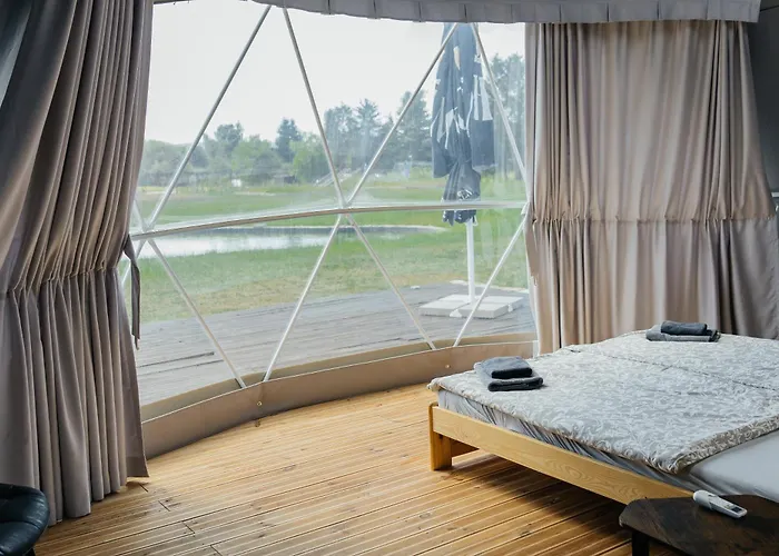 Glamping Louka * Praga